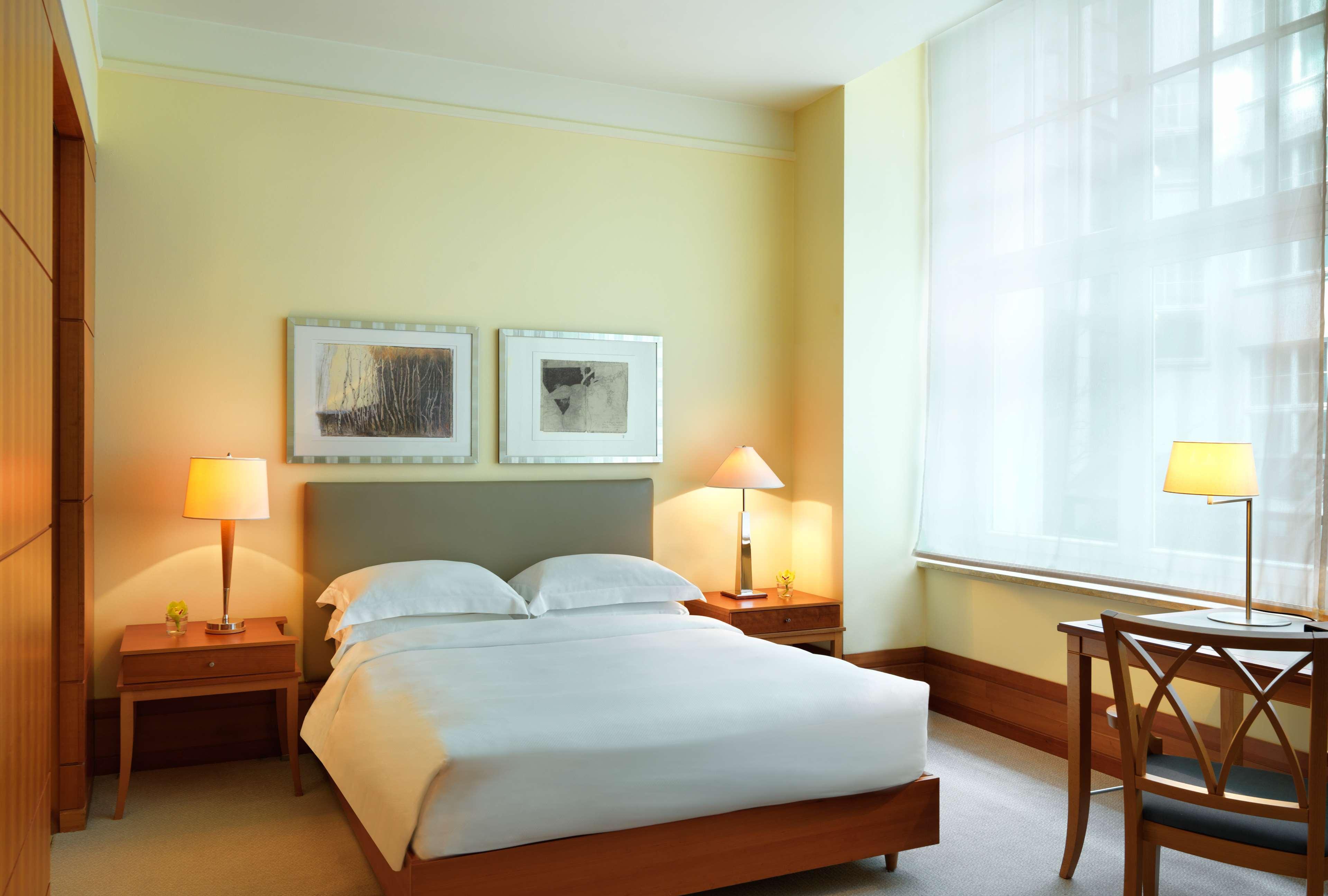 Conrad Отель 5*