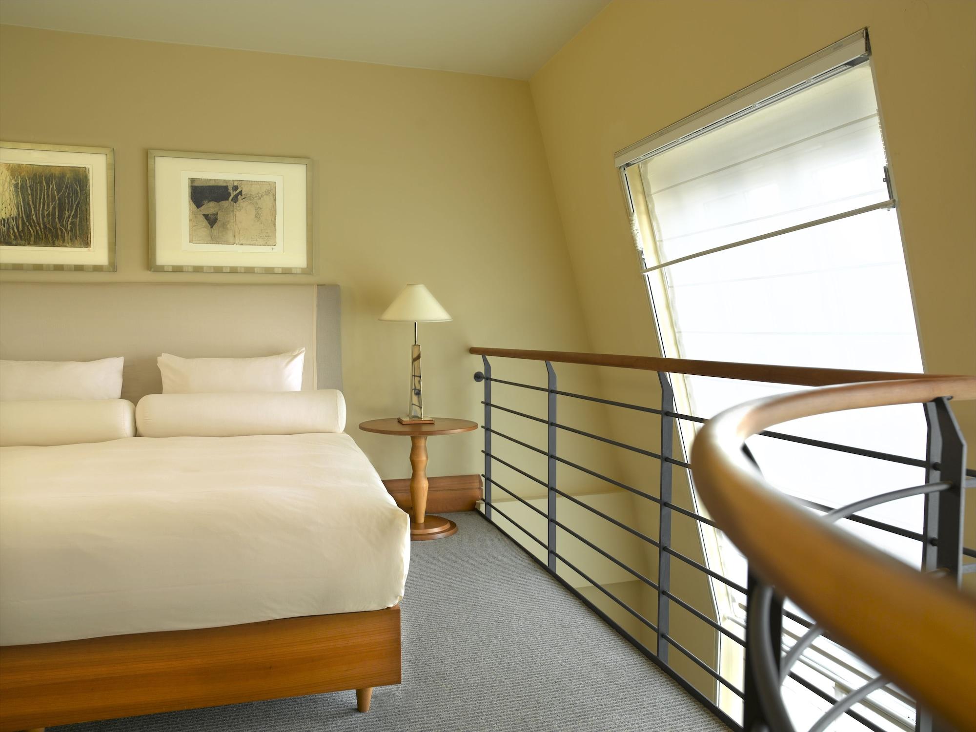 Conrad 5* Гамбург